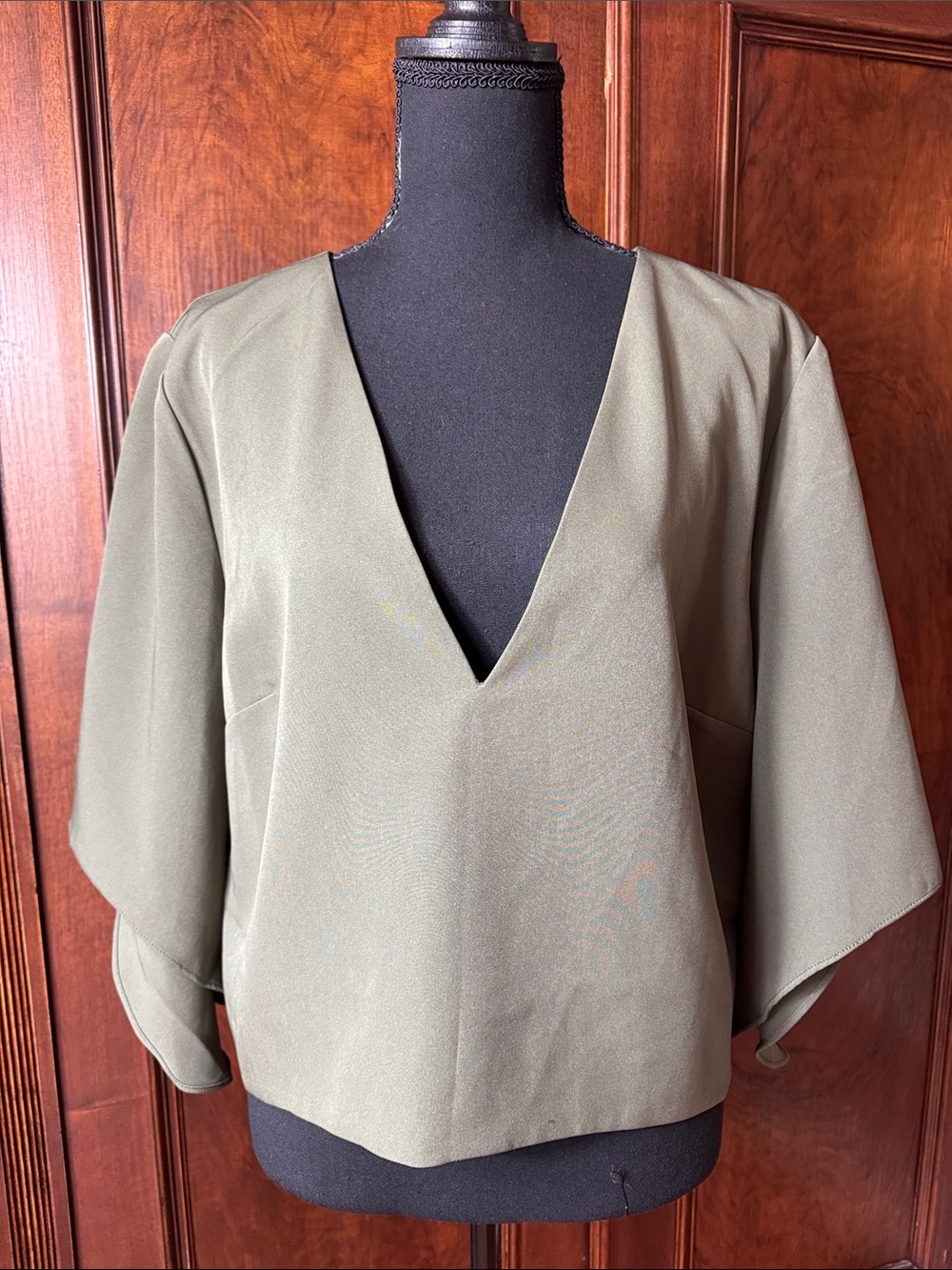 Anthropologie Mare Mare Olive Khaki V-Neck Dolman Sleeve Blouse